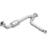 MagnaFlow Conv Direct Fit 05-06 Lincoln Navigator 5.4L w/ 3in Main Piping